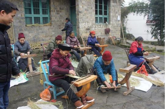 传承手工文化——记青年扶贫人物杨昌文