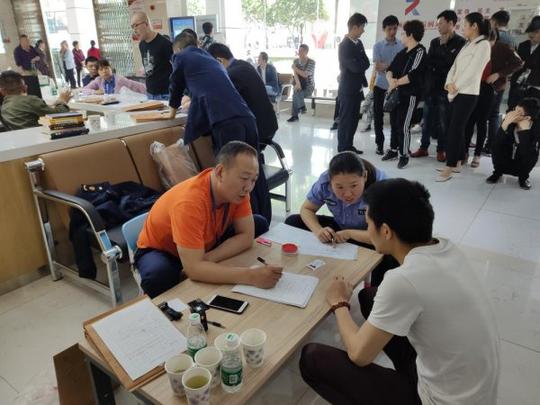 长沙雷霆出击打击传销，大多都是90后，还有人拖家带口