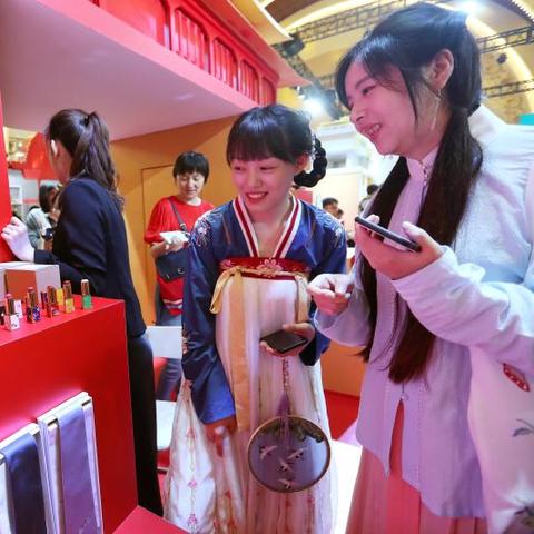 复刻衣服微商相册的长尾关键词有哪些