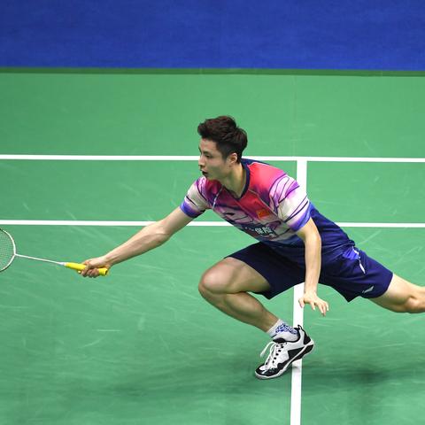 南宁市羽毛球馆怎么收费