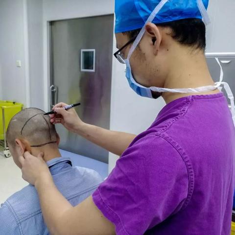 武汉市看脱发哪个医院好