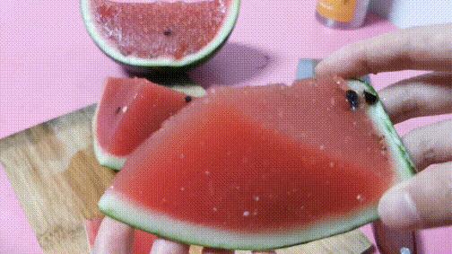 爱什么是美食（唯有爱和美食不可辜负的句子）