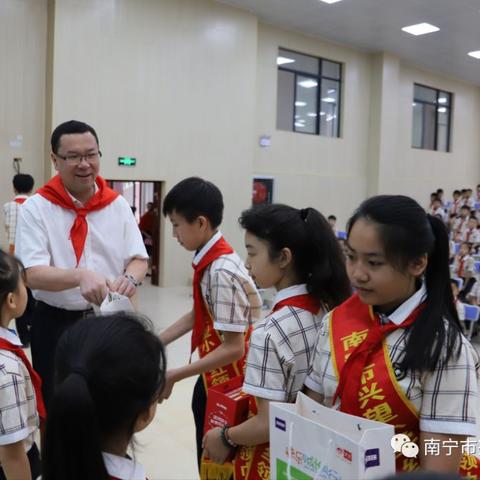 南宁市燕子岭小学介绍？