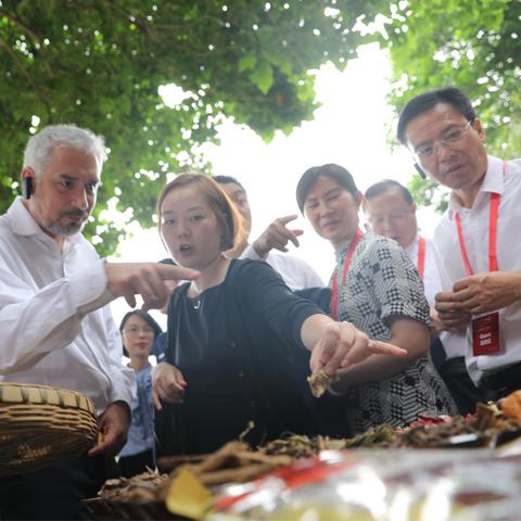 法语网站制作美食百度长尾关键词有哪些