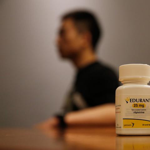 哪个跨境电商平台能买药