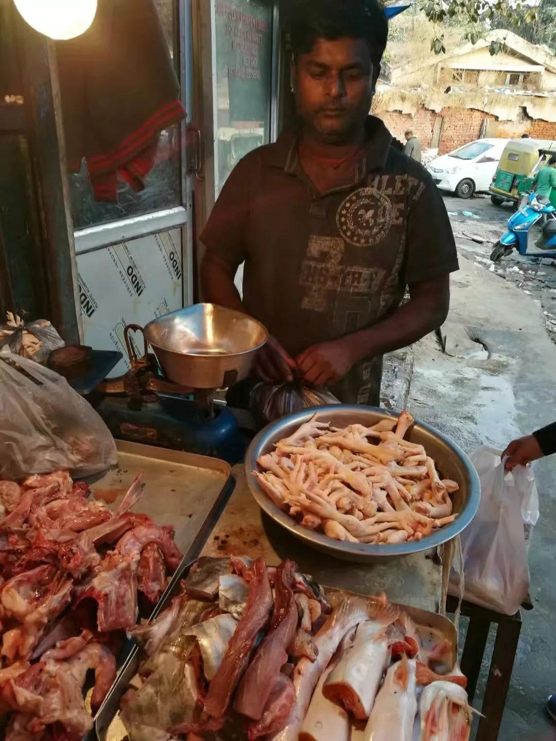 鸡爪上有什么美食英语（有什么大菜你们觉得必吃）