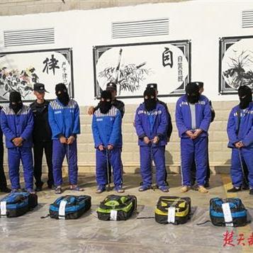 武汉跨境在哪个区