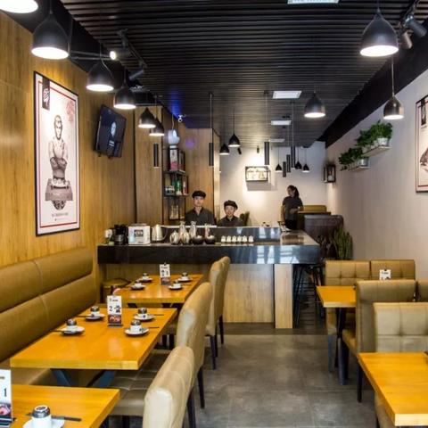 临沂市哪里有聚餐带唱歌的地方