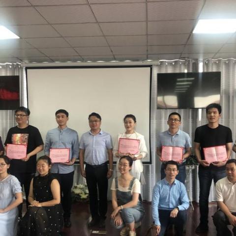 关于上海中华职校相关关键词有哪些