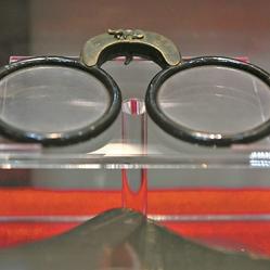 古董石头眼镜图片大全的长尾关键词有什么