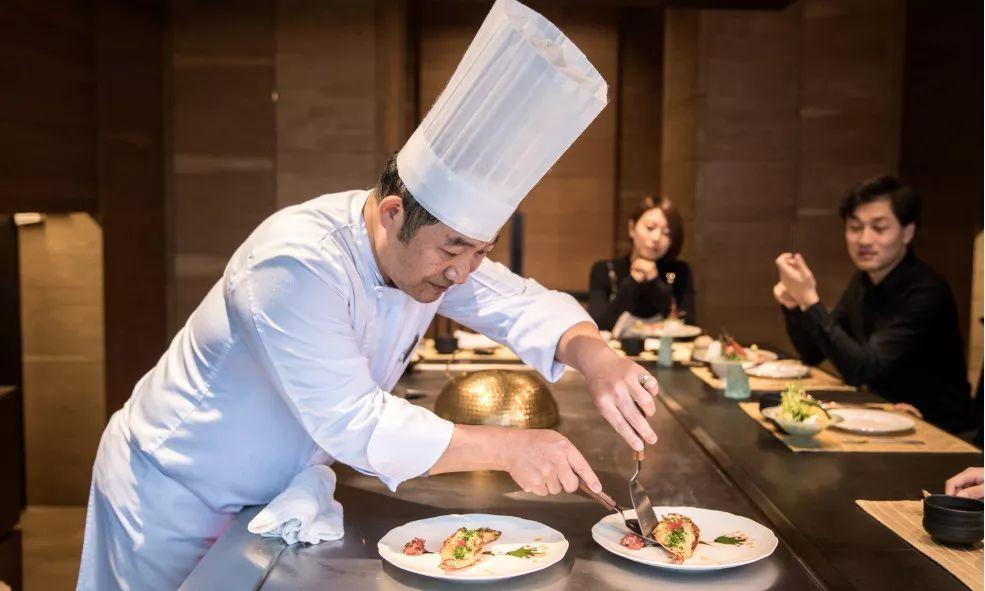 暑假带什么美食赚钱（疫情过后什么行业最赚钱）