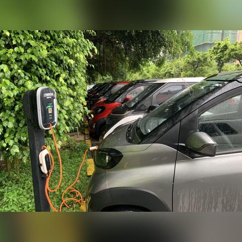 南宁停车缴费app叫什么？