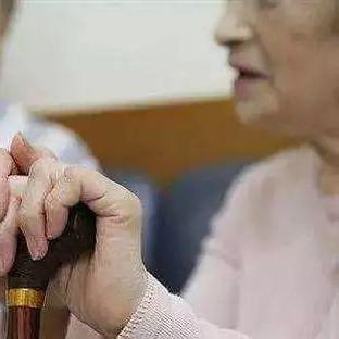 石家庄市老人卡在哪里办