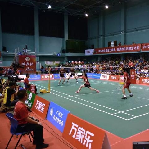 广州市中年人口多少人