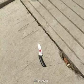 南宁天降菜刀事件续的相关长尾关键词有哪些
