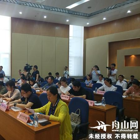 舟山11月穿什么衣服