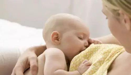 八种睡相透露宝宝的健康 八种睡相透露宝宝的健康