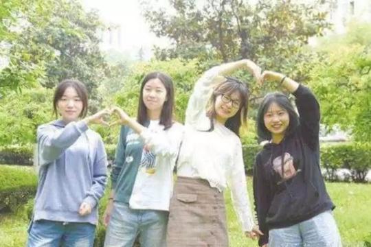 材料与化学工程学院欢迎你