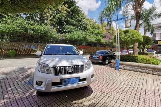 自驾云南：瑞丽姐告口岸打卡一游，珠宝城领教会做生意的缅甸人
