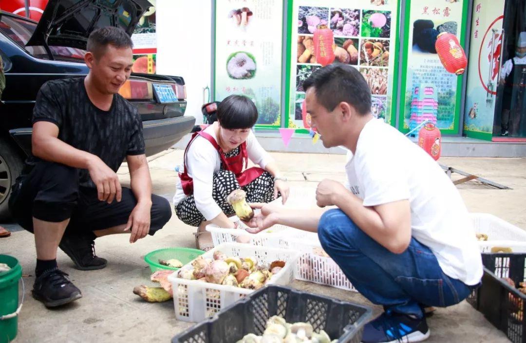 关于美食有什么职业（初中学历可以选择哪些比较好的工作）