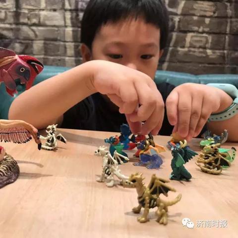 济南卡游奥特曼相关长尾关键词有哪些