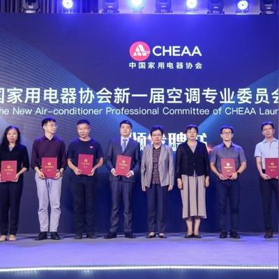 网页游戏推广平台，行业规模扩大，竞争与规范共舞