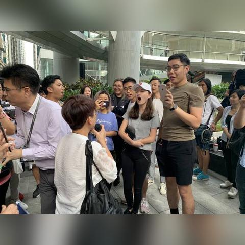 各明星facebook账号 相关的长尾关键词是那些 