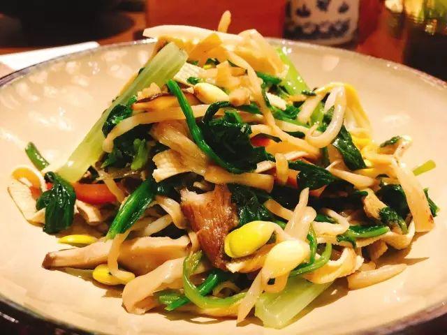 青岛传统美食是什么（青岛让你最难忘的美食是什么）