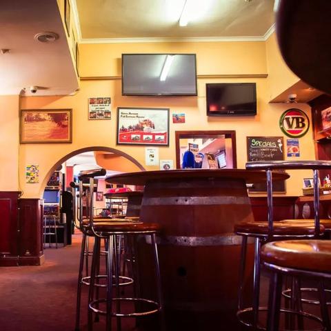 福建爱丽斯酒吧怎么样