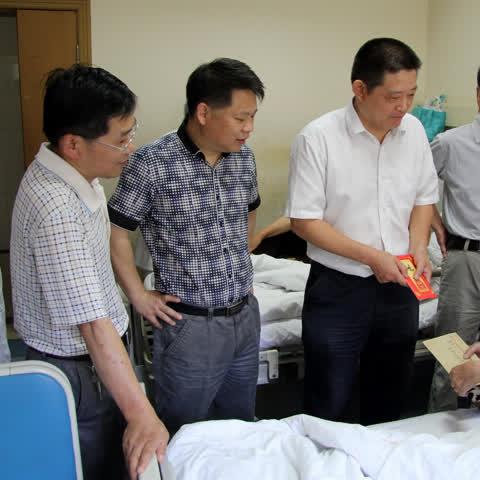 南通市劳模可拿多少钱了