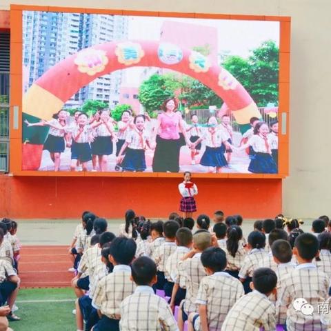 南宁市足球场怎么收费的