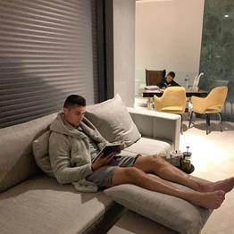 足球运动员腿部肌肉用药的长尾关键词有什么