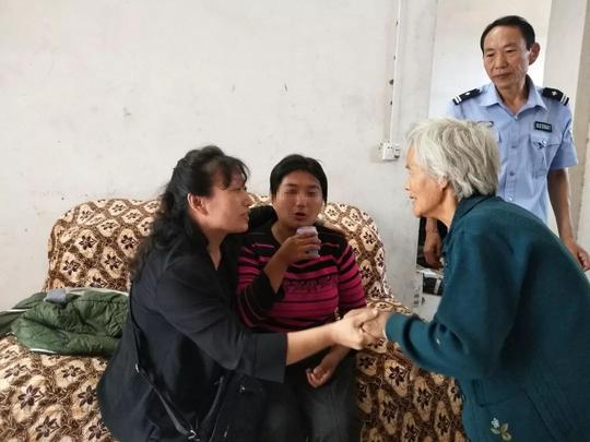 喜极而泣！母女走失4年又重逢/严查！汝州市区电车、三轮车违法大曝光！/汝州一周天气/2019年全省满意度调查开始