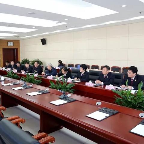 济南市委在哪里办公