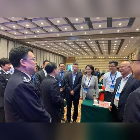 成都市看守所最近地铁站的长尾关键词有哪些