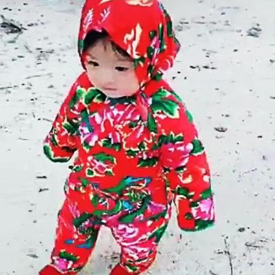 该怎样给宝宝穿衣保暖