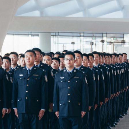 哈尔滨市狱警怎么样