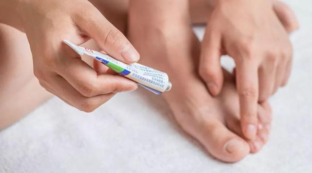 孩子不喜欢穿鞋袜应该怎么引导