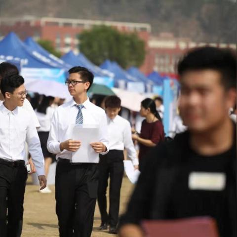 跨境小白工资多少