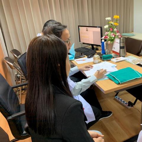 龙华双休跨境电商公司的相关长尾关键词是那些