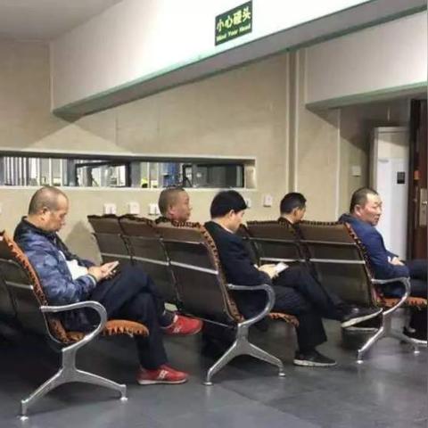 哈尔滨强生出租车计价器怎么调整时间？