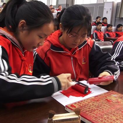 值u大战僵尸融合版（值U大战僵尸融合版，一场别开生面的冒险之旅）