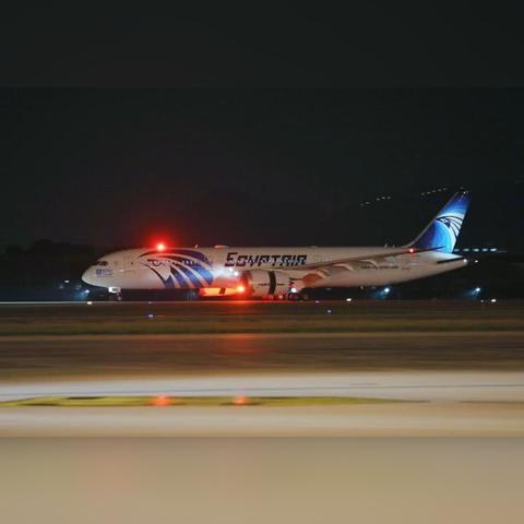 杭州哪个火车站离萧山机场最近？