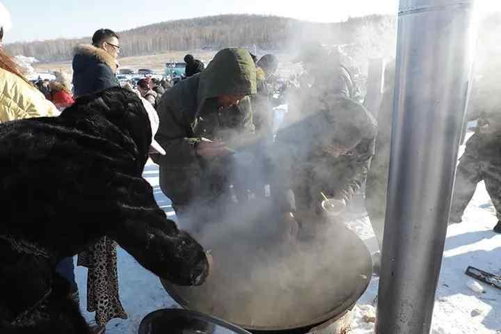 牙克石有什么特色美食（国内暑假旅游圣地有哪些）