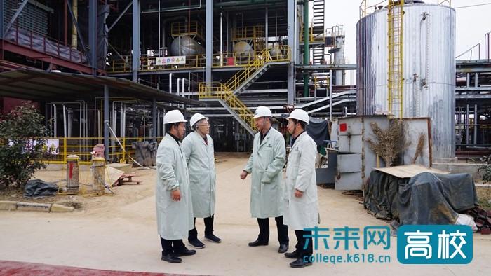 化工新型材料专科论文化学硕士毕业论文字数标准