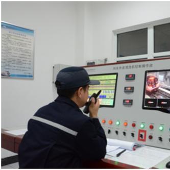 兰州一中学教师周末在学校洗车，被举报遭教育局约谈，你怎么看？