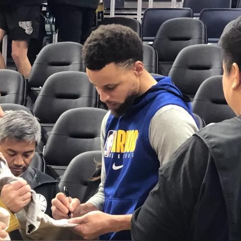 手上绑了石膏怎么切掉