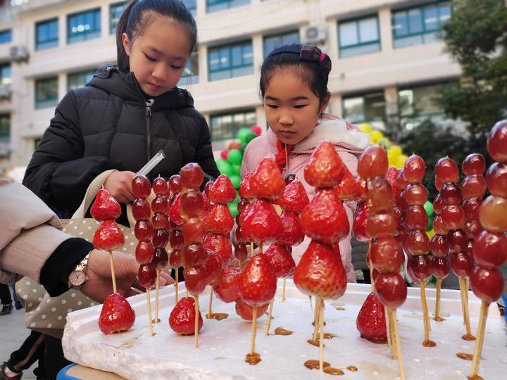 鼠宝宝姓于怎么起名(属鼠的人对父母孝顺吗)