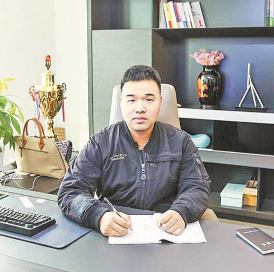 义乌退伍“兵哥”无惧创业难打工小伙蜕变成电商佼佼者