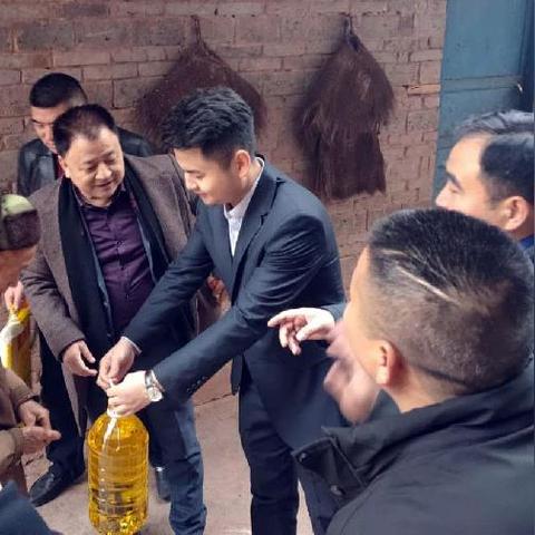重庆和湖北哪个离河南近